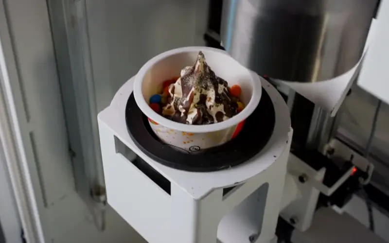 Máquinas expendedoras de helados blandos: cómo el diseño técnico garantiza una textura de calidad